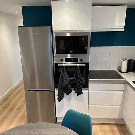 Fully-equipped New Appartement Saint-Germain-Lembron